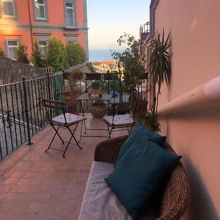 Apartment Olga Dependance Luxury Low Cost Neapel