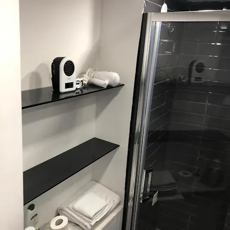 Olga Dependance Luxury Low Cost דירה נאפולי