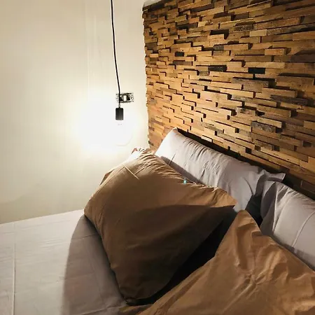 דירה Olga Dependance Luxury Low Cost *